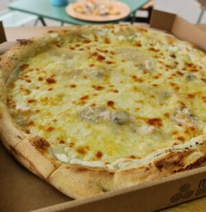 Pizza 4 fromaggi